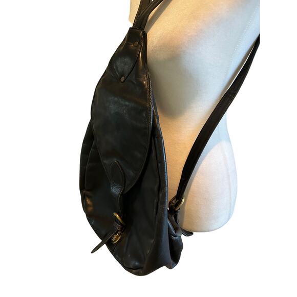 Wilson Leather Sling Backpack Purse Black Sleek Minimalist Y2K Slouchy - Picture 3 of 13